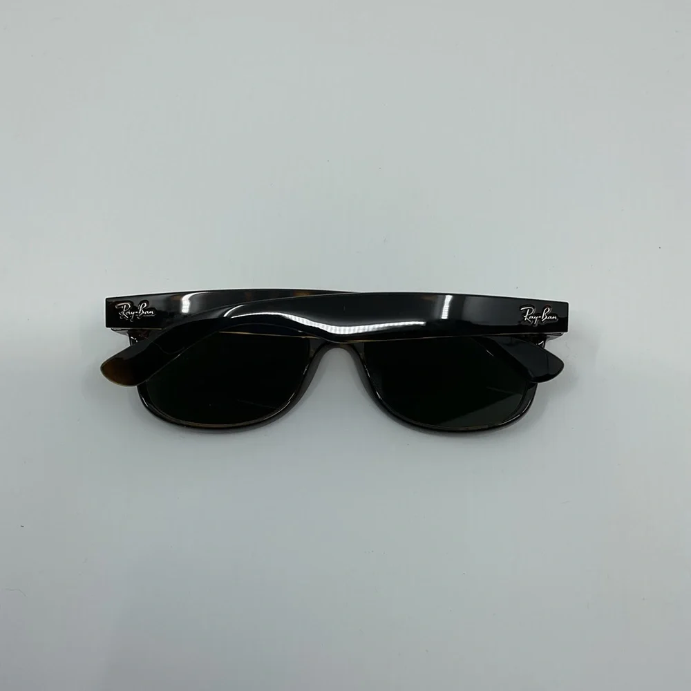 Ray-Ban New Wayfarer Classic Tortoise Shell Sunglasses - Picture 5 of 10